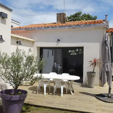 بيت للعطل Maison Renovee Avec Jardin Et Terrasse Au Coeur De La Chaume, Proche Plage, Wifi - Fr-1-92-944 *