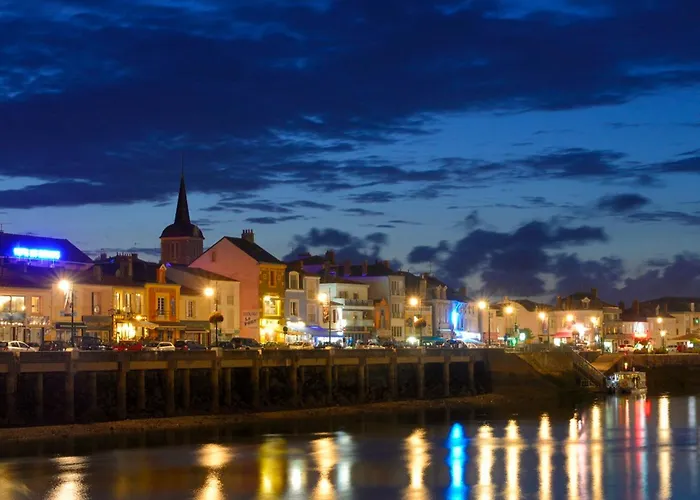 Maison Rénovée Avec Jardin Et Terrasse Au Cœur De La Chaume, Proche Plage, Wifi - Fr-1-92-944 *